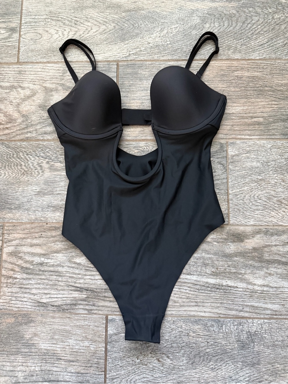 SKIMS sculpting bodysuit
